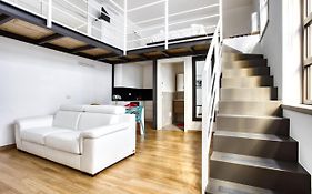 Joivy Charismatic 1-Bed Flat With Parking