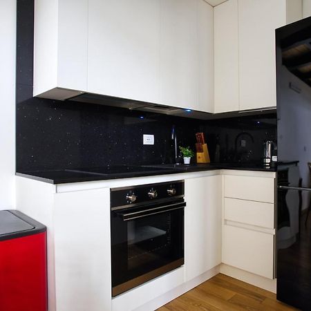 Appartement Joivy Charismatic 1-Bed Flat With Parking à Milan Extérieur photo