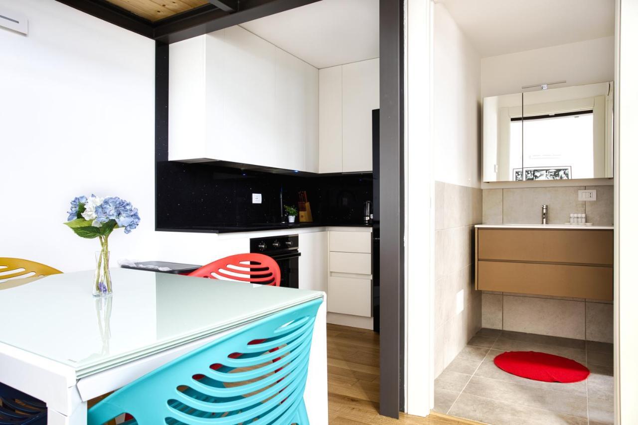 Appartement Joivy Charismatic 1-Bed Flat With Parking à Milan Extérieur photo